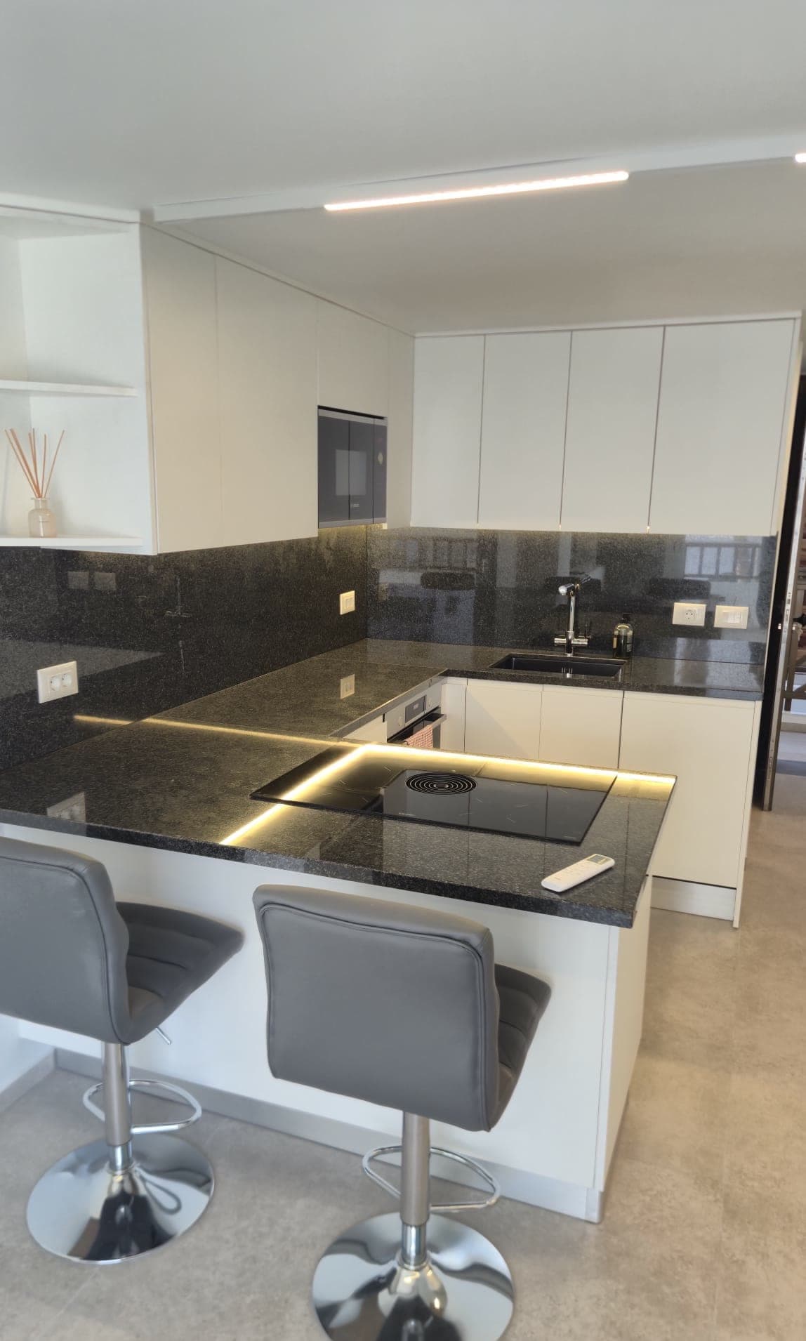 Cucina con penisola